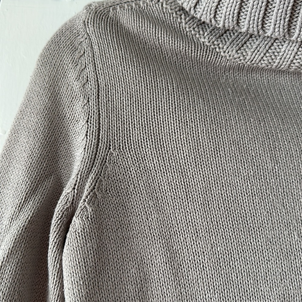 Grey turtleneck - Picture 5 of 8